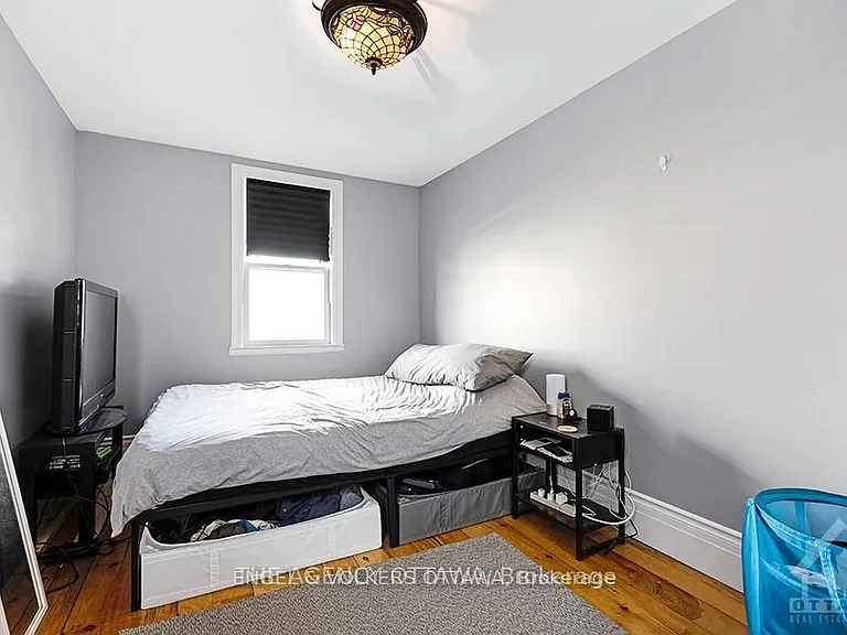 139 Reserve St S #B — Photo 9