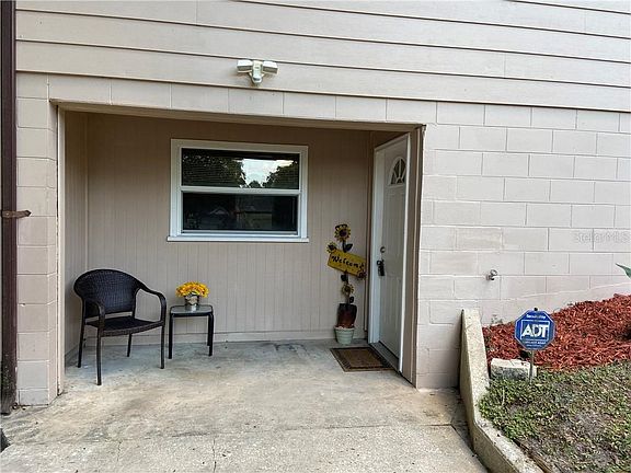 2nd image of 630 1/2 W Rich Ave