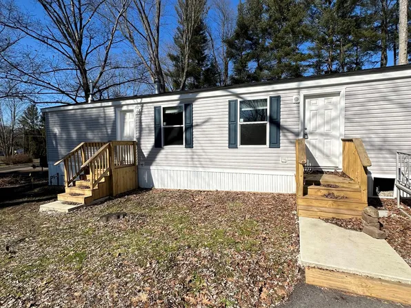 8229 Boston State Rd #33, Hamburg, NY 14075