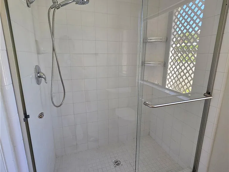 22564 Galilea #32 — Photo 12