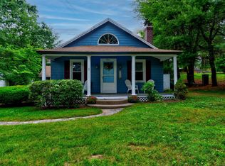 1 W Shore Dr, Enfield, CT 06082