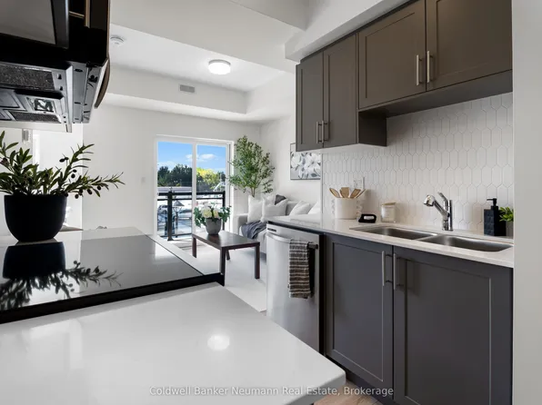 940 Saint David St N #51, Centre Wellington, ON N1M 2J9