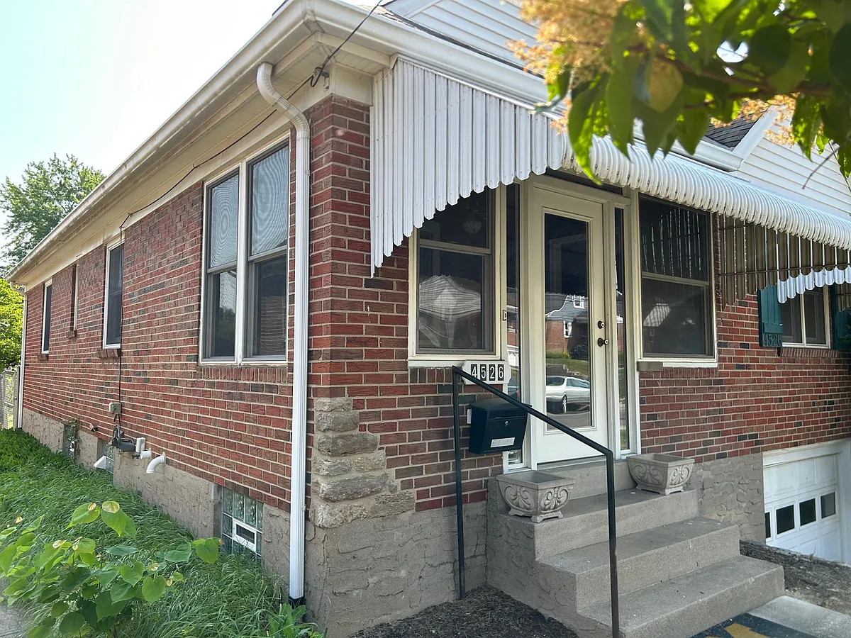 Building Photo - 4526 Camberwell Rd