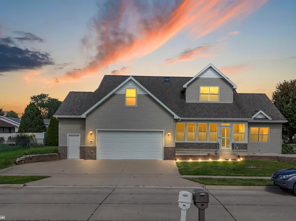 402 Whitewood St, Burlington, IA 52601