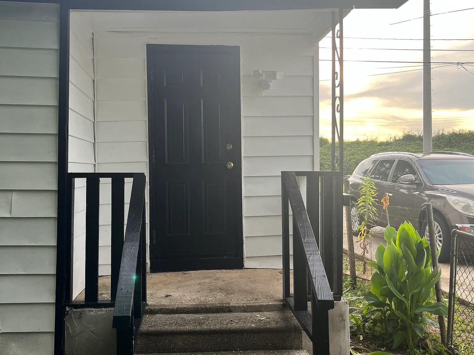 3 bed, 666 sqft, $1,100 — Photo 3