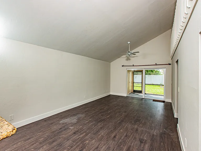 7346 Carrier Rd — Photo 4