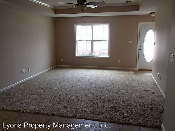 3rd image of 226 Blue Pool Dr