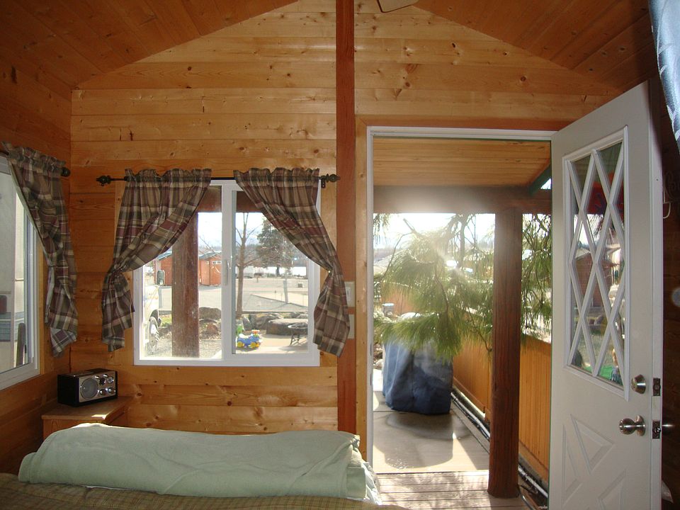 1st image of 1351 Lenora Dr