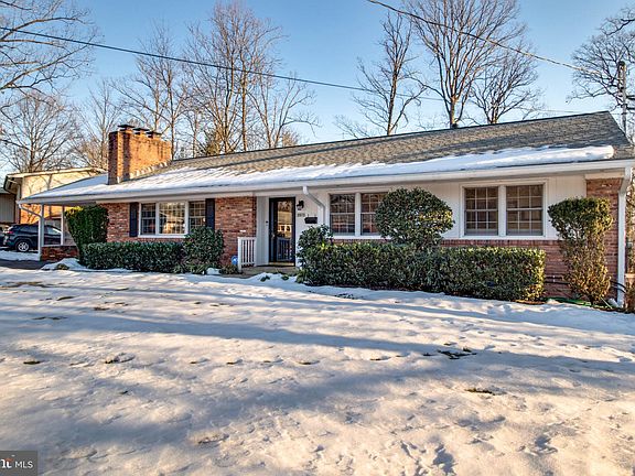 2nd image of 3513 Duff Dr