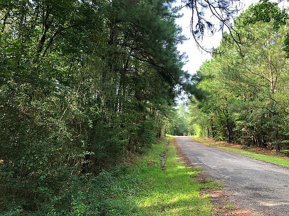 2nd image of 2090 County Road 3200