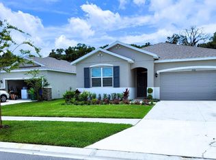 7920 Wheat Stone Dr, Zephyrhills, FL 33540