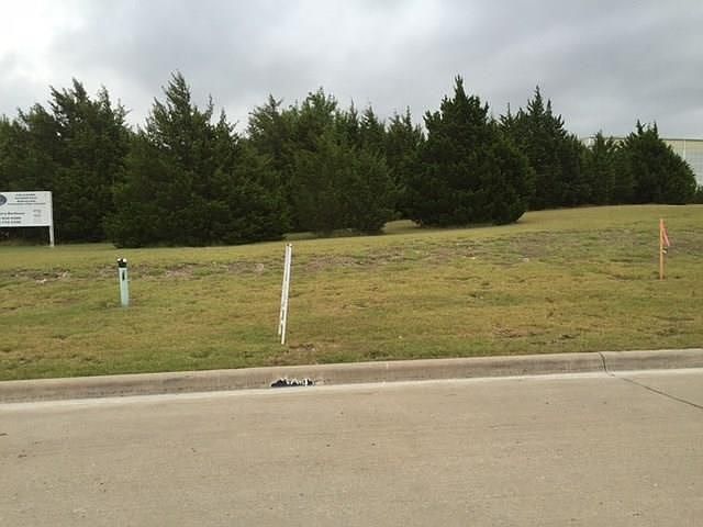 1st image of 601 Park Place Blvd