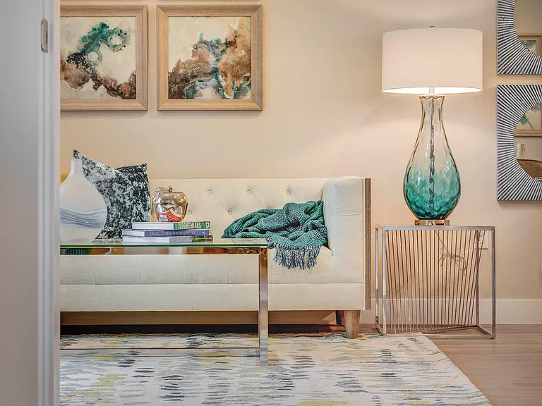 Incline at Anthem - 55+ Active Adult Apartment Homes — Photo 9