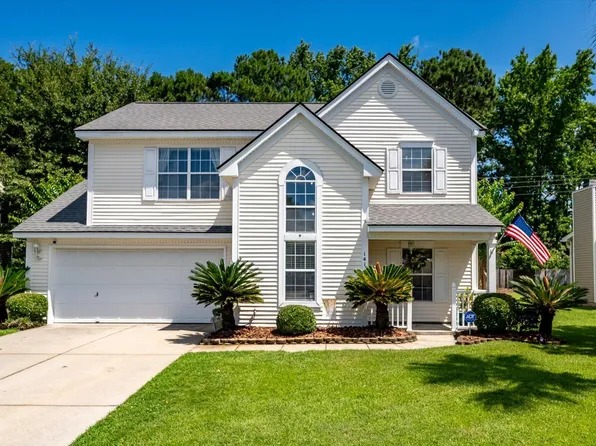 141 Hearthstone Cir, Goose Creek, SC 29445