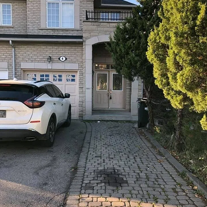 4 Pennyroyal Cres