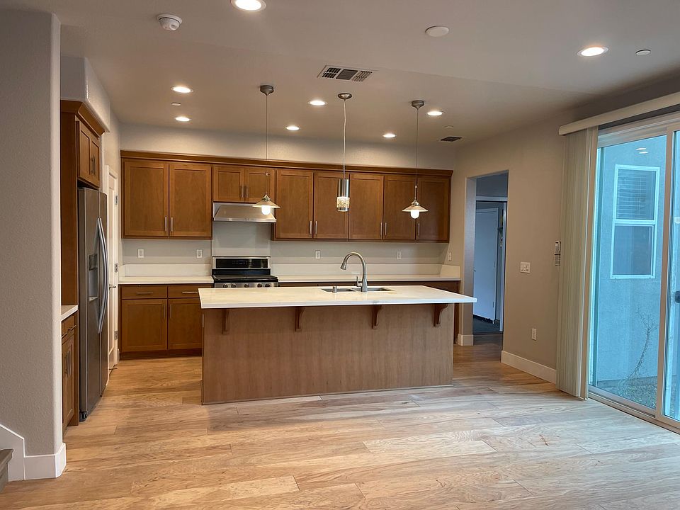 1st image of 8539 Preserve Ave