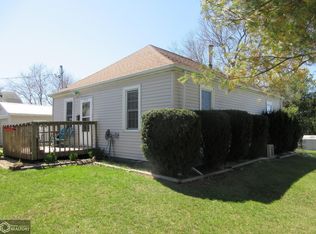 301 N Lincoln St, New Sharon, IA 50207