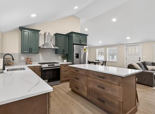 33 McCrillis Road, Nottingham, NH 03290