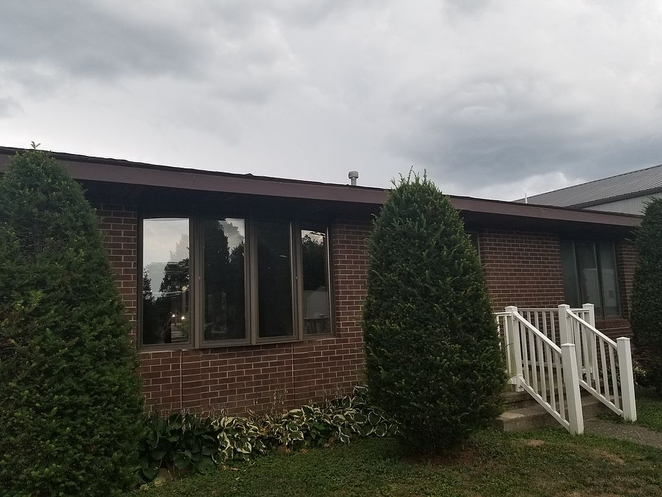 1st image of 1717 Washington St