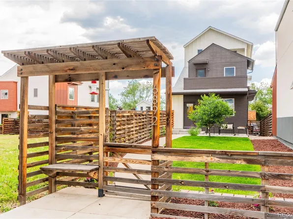 6892 Juniper Court, Arvada, CO 80007