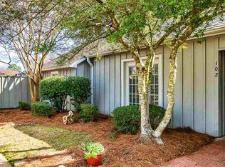 102 River Pl, Jackson, MS 39211