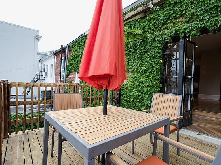 113 C St SE #4 — Photo 9