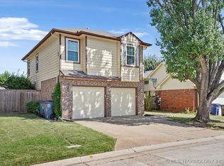 5207 E 90th St, Tulsa, OK 74137
