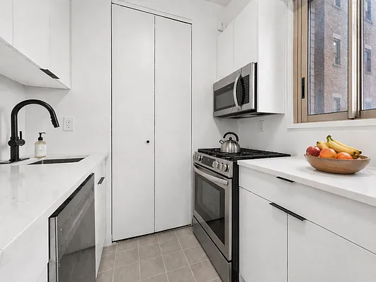 Kitchen, photo 1