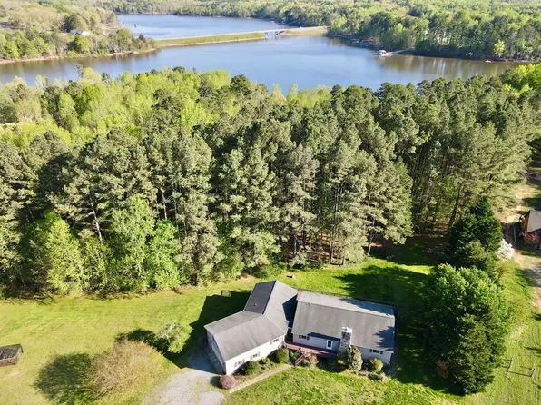 429 Triple C Dr, Clarksville, VA 23927