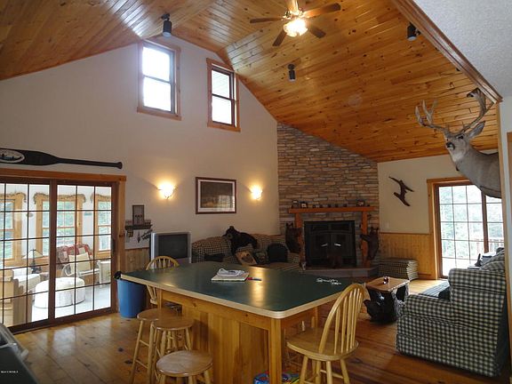 5th image of 30 Dicks Ln