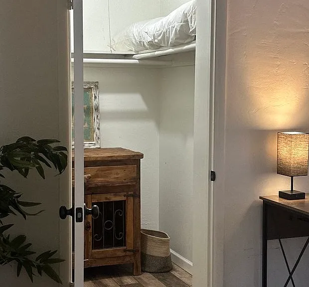15 W Mission Ln — Photo 12