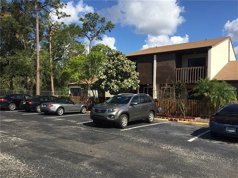 1st image of 2665 Surrey Ct #0
