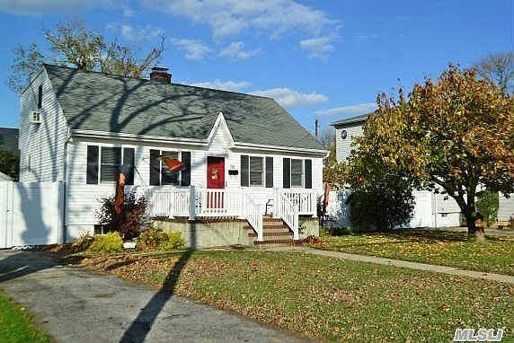 1st image of 56 Moore Ave