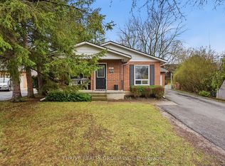 447 Castlegrove Ct N, London, ON N6G 1L2