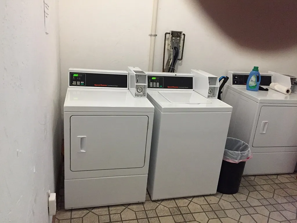 2 bed, $3,500 — Photo 4