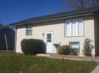 312 Hamrick Ave, Romeoville, IL 60446