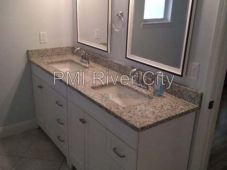 2320 Locustwood Ct — Photo 45