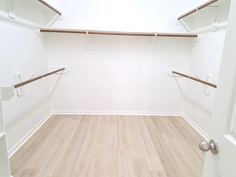 21910 Cascade Hollow Ln — Photo 24