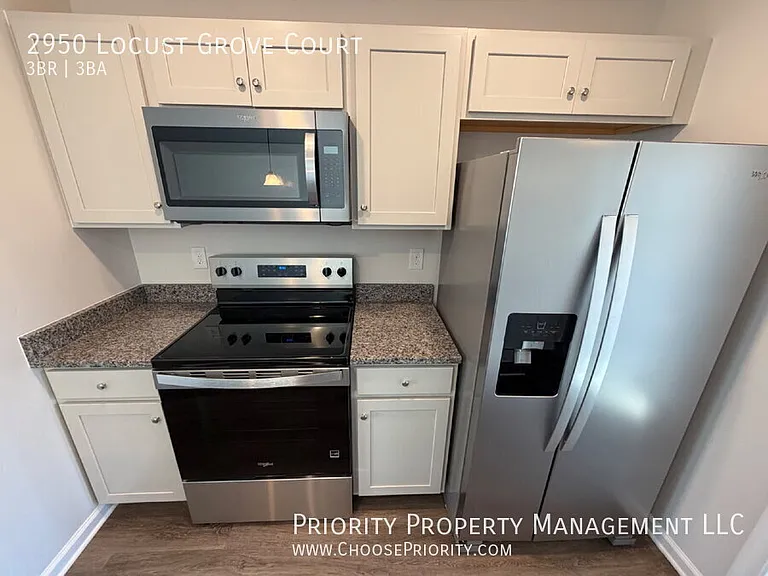 2950 Locust Grove Ct — Photo 6