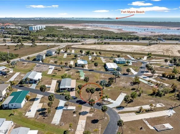 13671 Ovenbird Dr, Fort Myers, FL 33908