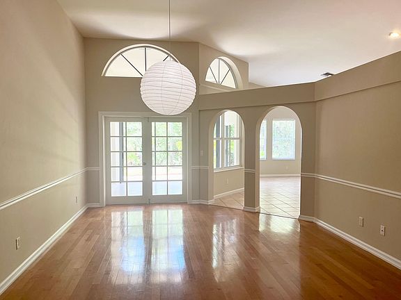 2nd image of 6545 Autumn Woods Blvd
