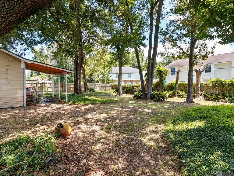11918 Spring Meadow Dr — Photo 24