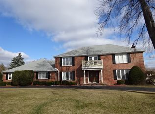 2413 Cumberland Cir, Long Grove, IL 60047