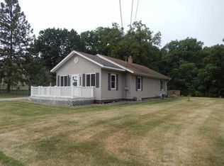 628 5th St, Silvis, IL 61282