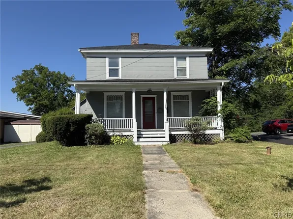 118 Chapel St, Fayetteville, NY 13066