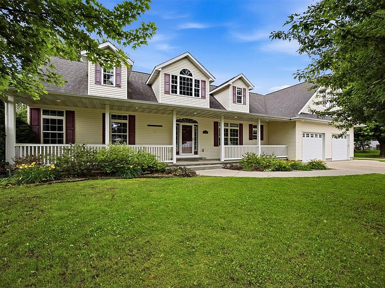 Listing photo 2
