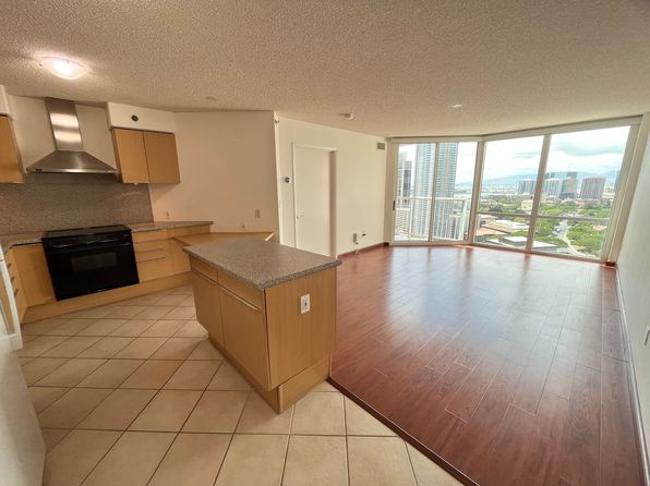 801 S King St APT 2706