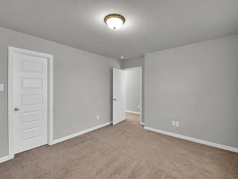 6401 Longhorn Herd Ln — Photo 15