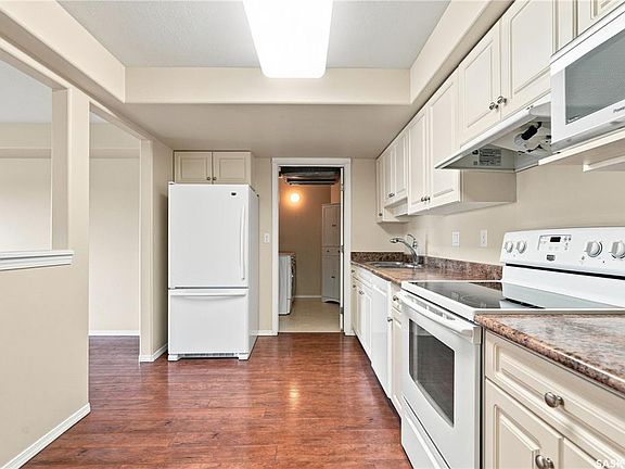 5th image of UNIT 320-1850 Main Street