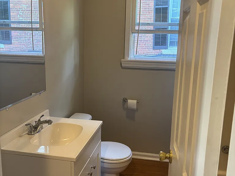 404 Main St #406 — Photo 3